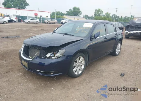 2013 Chrysler 200 Touring из США, поврежденный, VIN 1C3CCBBB4DN550426